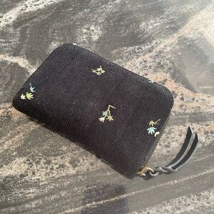 Black Floral Zip Wallet
